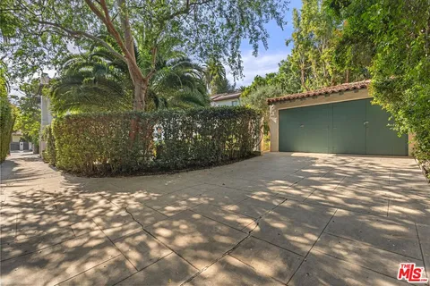 $3,350,000 | 1836 Outpost Drive, Los Angeles, CA 90068