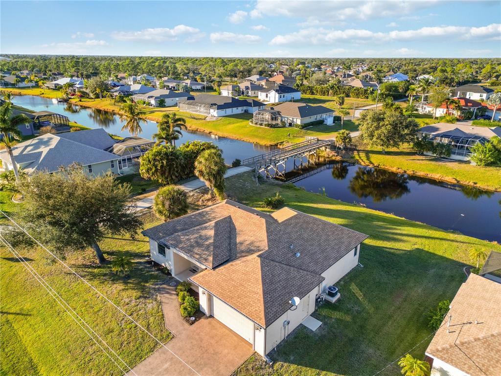 107 Medalist Road Rotonda West, FL 33947 - Photo 30 of 36