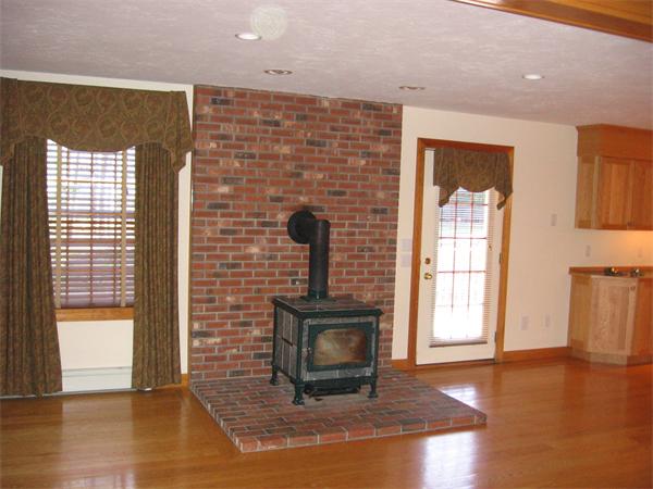 379 South Ashburnham Road Westminster, MA 01473 - Photo 7 of 19 Gallery Image 7