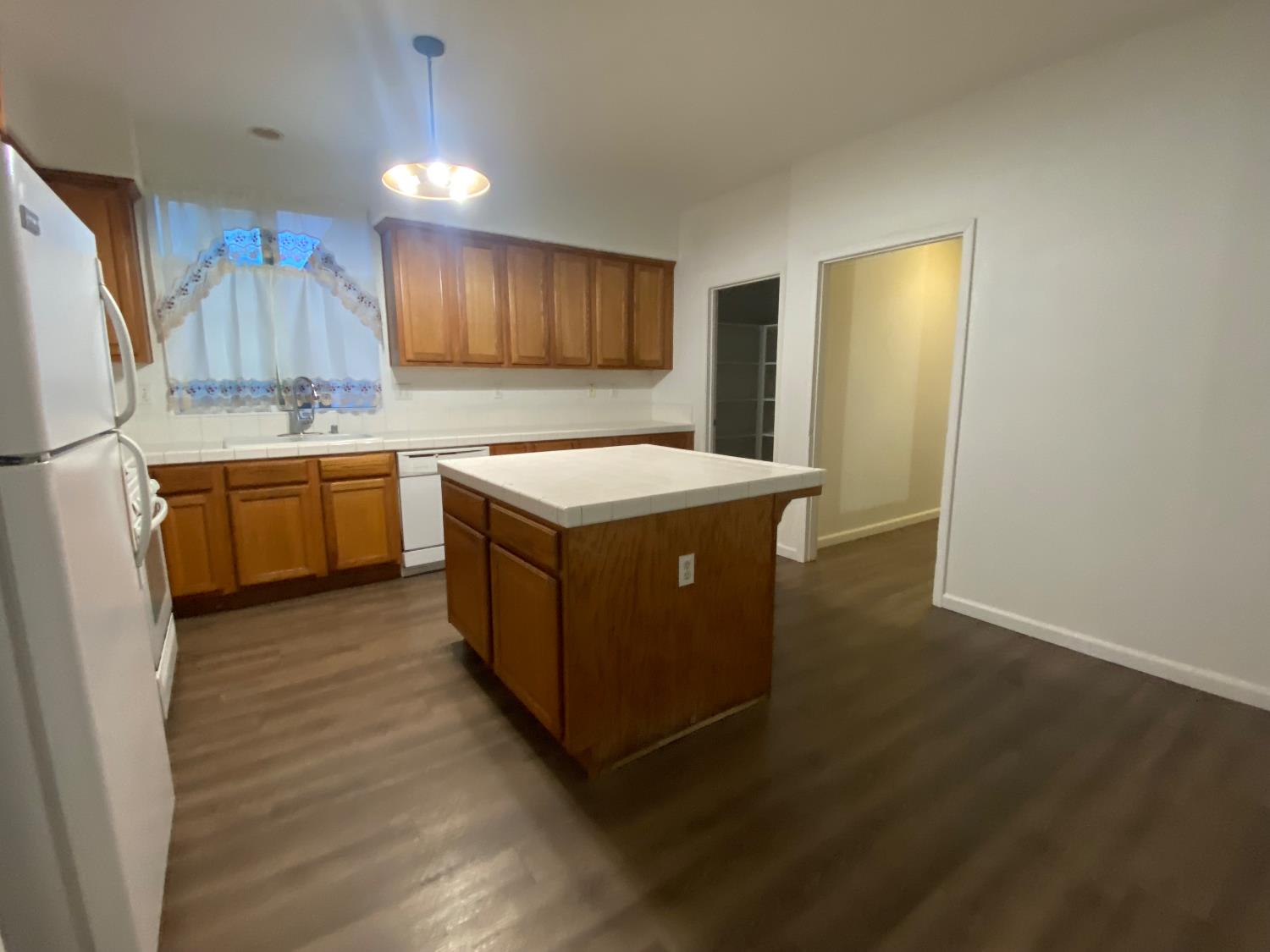 2244 North Thompson Avenue Reedley, CA 93654 - Photo 7 of 31