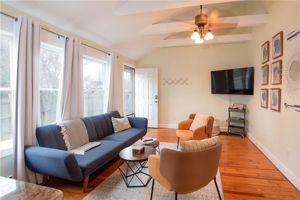 391 Aquidneck Avenue Middletown, RI 02842 - Photo 2 of 15