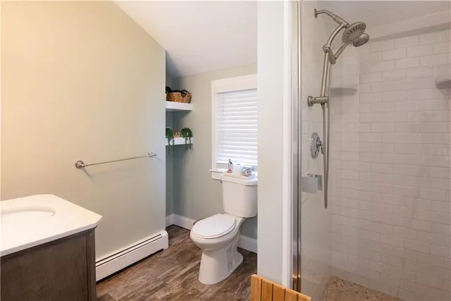 $3,300 | 391 Aquidneck Avenue, Middletown, RI 02842