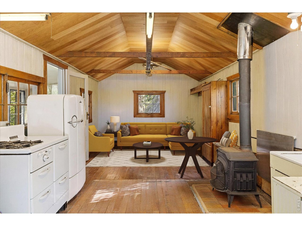 10763 Twin Spruce Road Golden, CO 80403 - Photo 12 of 40 Virtually staged/painted