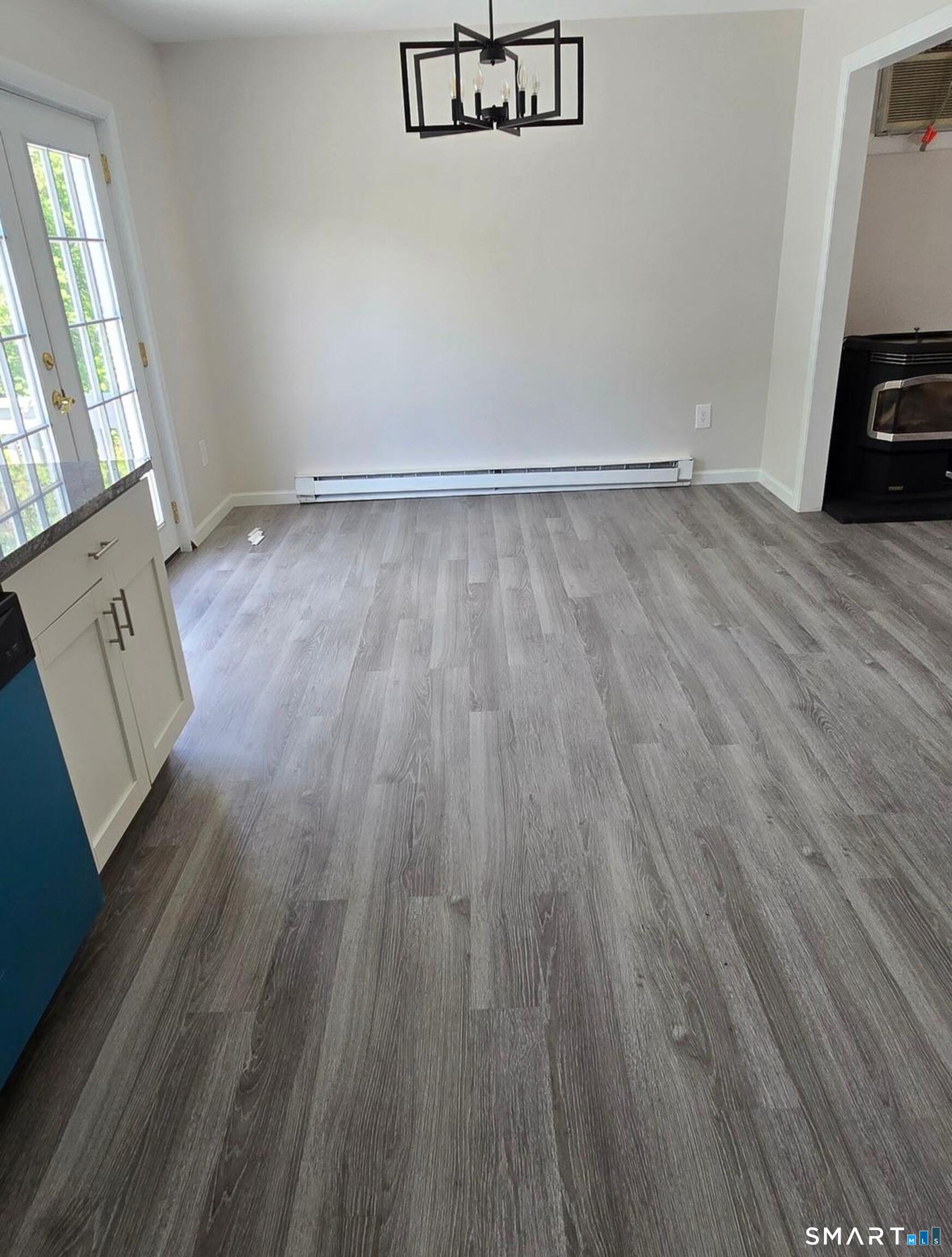 189 Fieldwood Road Waterbury, CT 06704 - Photo 6 of 30