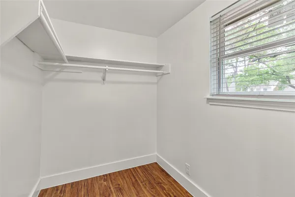 $2,900 | 9639 Springview Lane, Houston, TX 77080