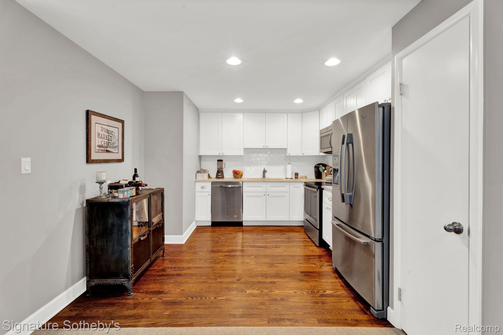 850 North Adams Road, Unit 4 Birmingham, MI 48009 - Photo 8 of 16 Gallery Image 8