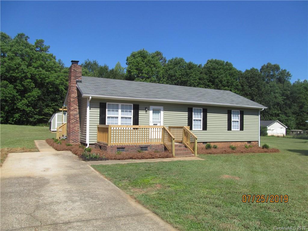 1047 Hay Row Road Clover, SC 29710 - Photo 2 of 21 Gallery Image 2