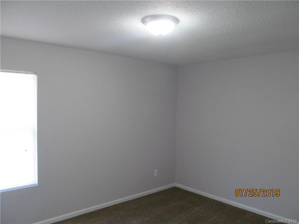 1047 Hay Row Road Clover, SC 29710 - Photo 13 of 21 Gallery Image 13