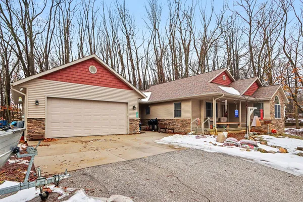 $443,000 | 1938 Lincoln Road, Allegan, MI 49010
