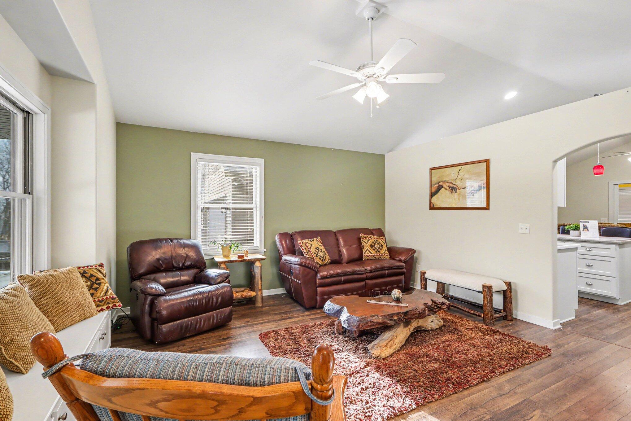 1938 Lincoln Road Allegan, MI 49010 - Photo 7 of 51 Livingroom