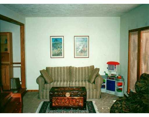 187 State Road Valencia, PA 16059 - Photo 6 of 8 Gallery Image 6