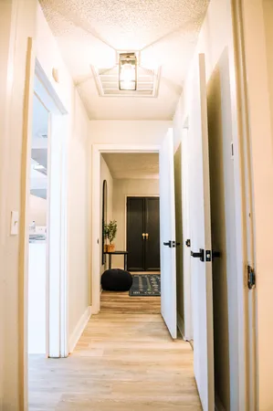 $2,100 | 2436 24th Street, Unit FRONT, Lubbock, TX 79411