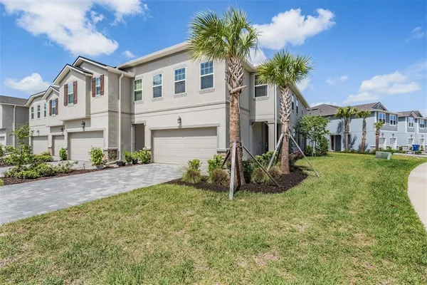 $470,000 | 19219 Blue Pond Drive, Lutz, FL 33558