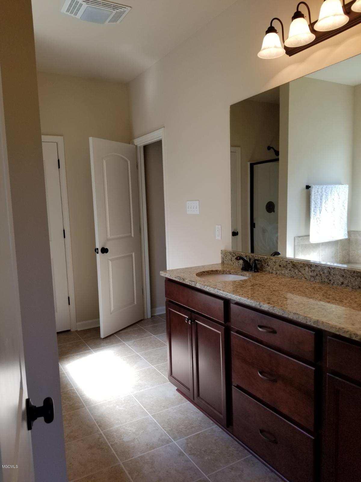 14480 North Swan Road Gulfport, MS 39503 - Photo 17 of 26 IMG_0491