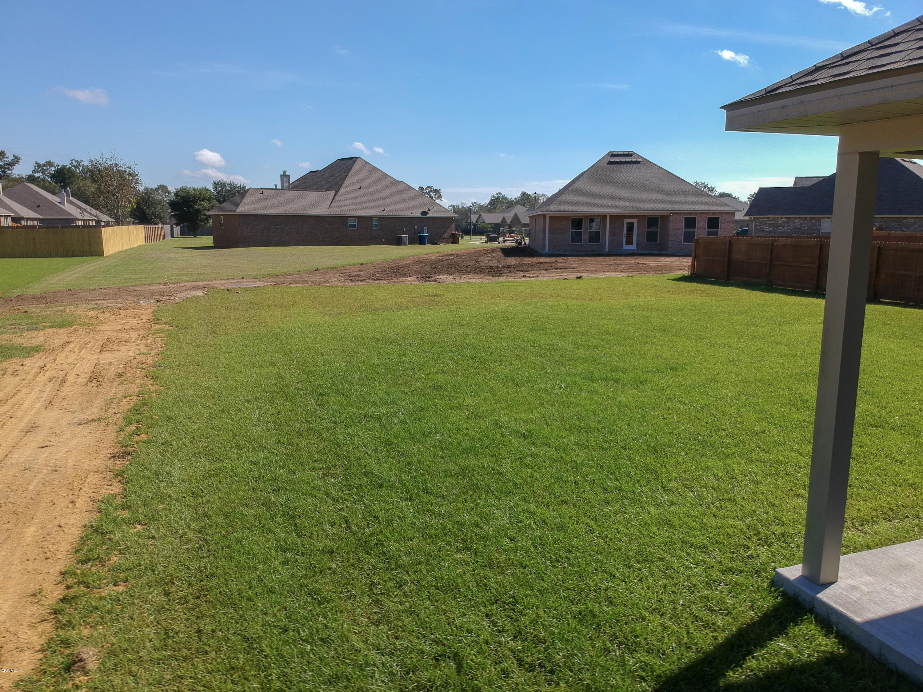 14480 North Swan Road Gulfport, MS 39503 - Photo 23 of 26 91 (2)