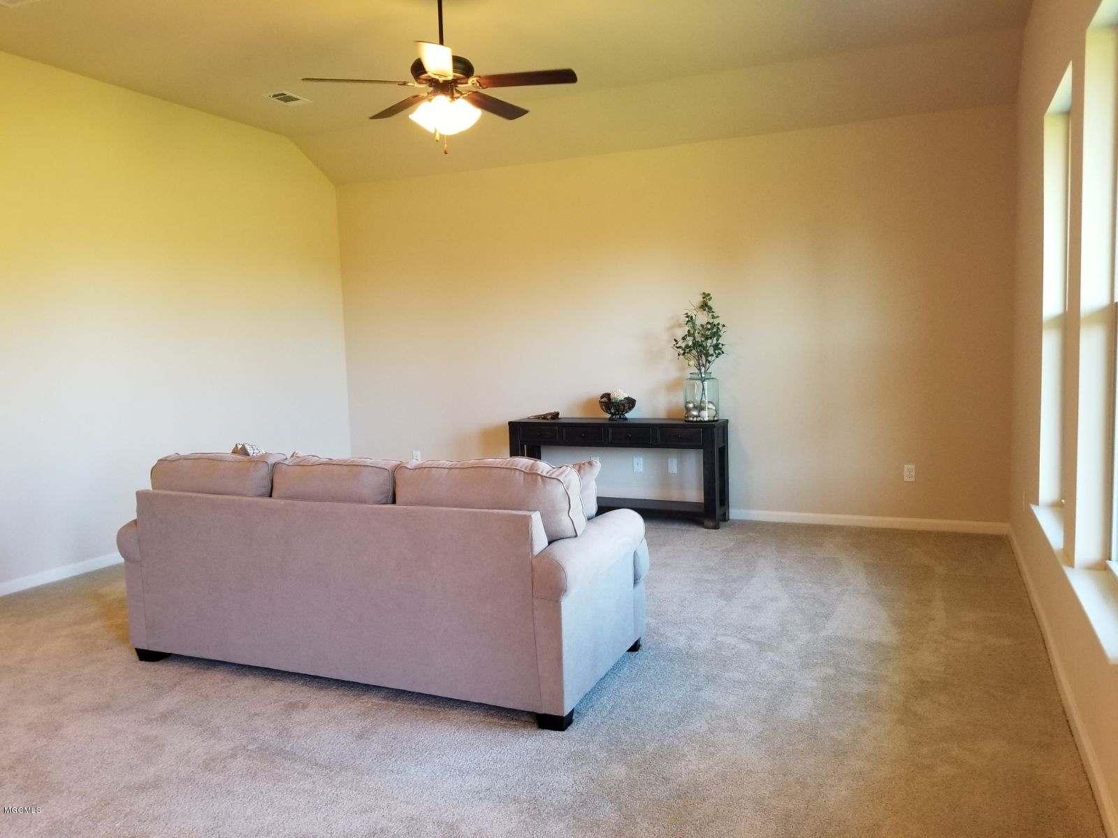 14480 North Swan Road Gulfport, MS 39503 - Photo 8 of 26 IMG_0526