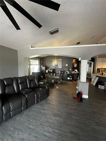 $415,000 | 6901 Freeport Road, Riverview, FL 33578