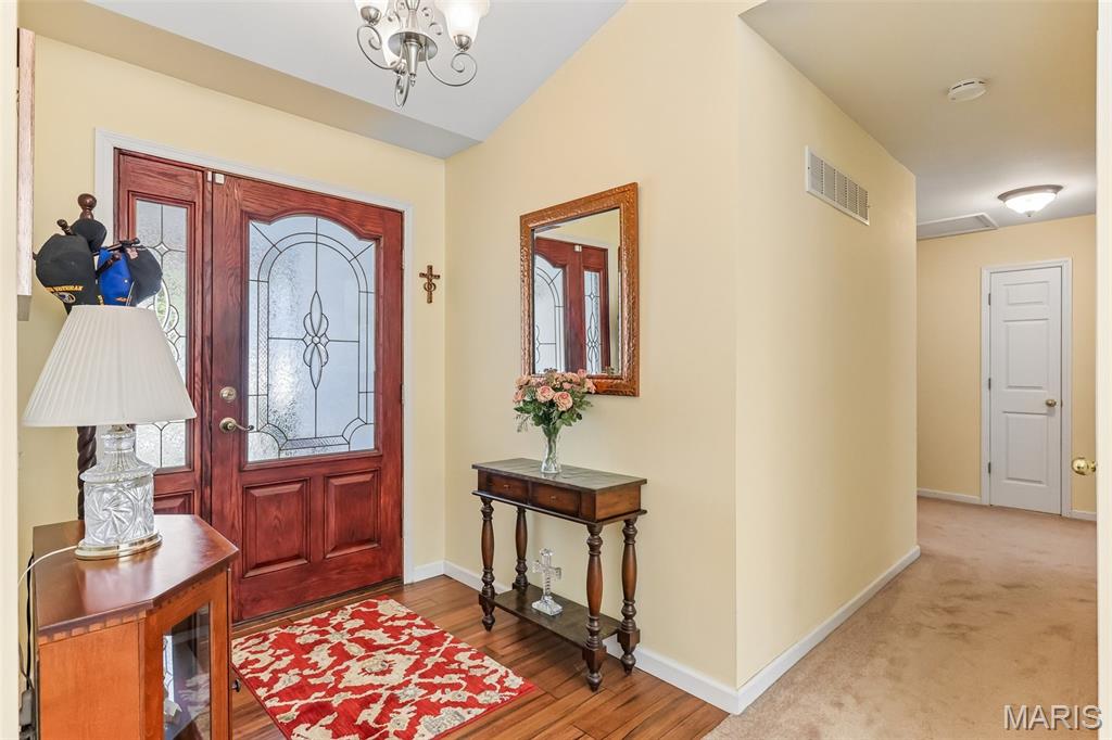 722 Grand View Ridge Court Eureka, MO 63025 - Photo 7 of 48