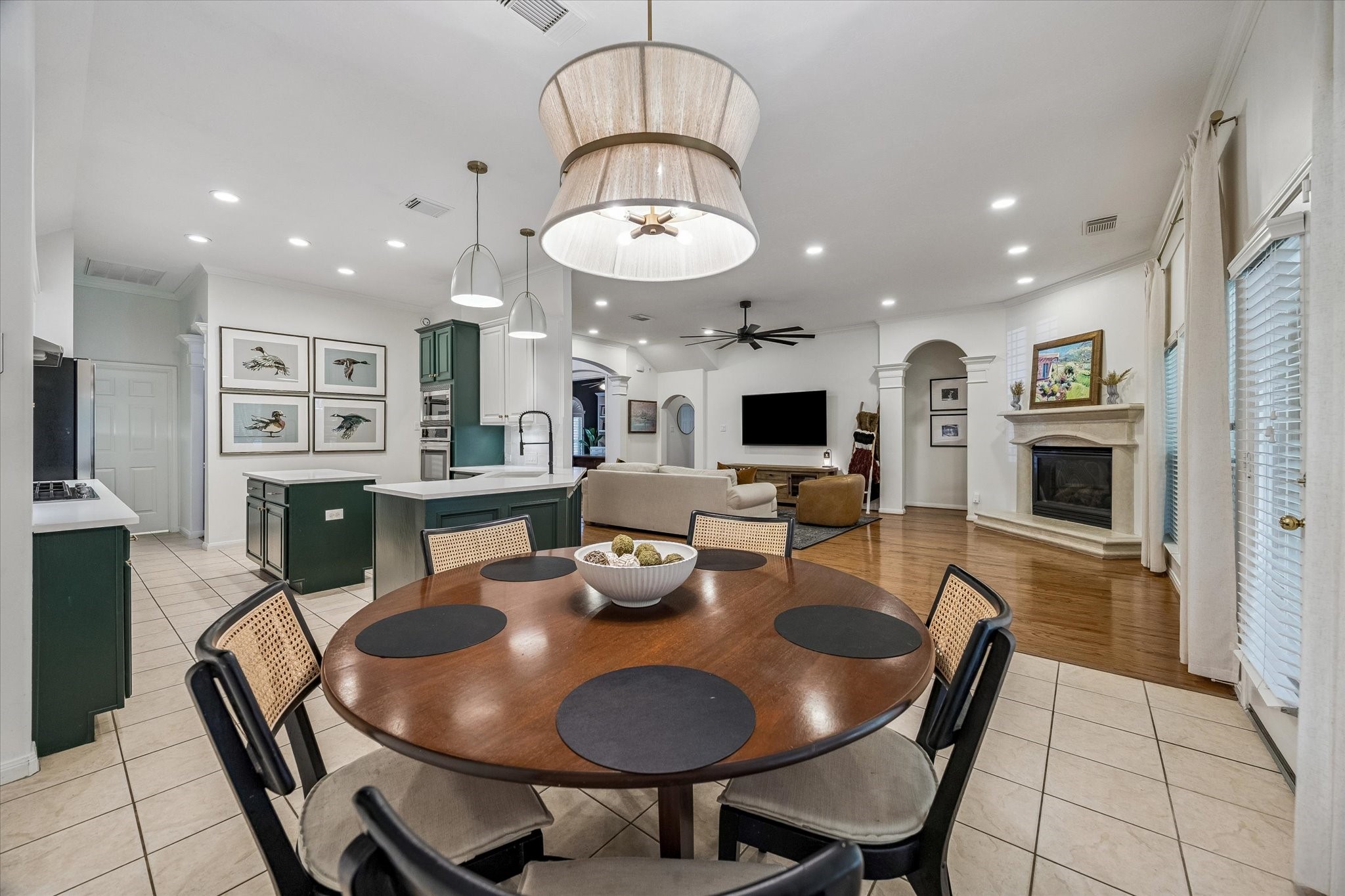 6507 Haughton Court Spring, TX 77389 - Photo 9 of 24 a view of a dining room with furniture