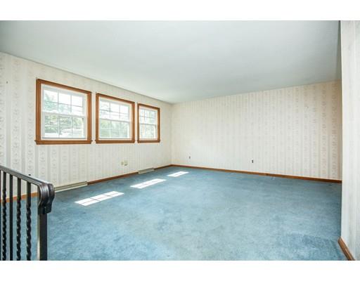 45 Track Road Reading, MA 01867 - Photo 6 of 24 Gallery Image 6