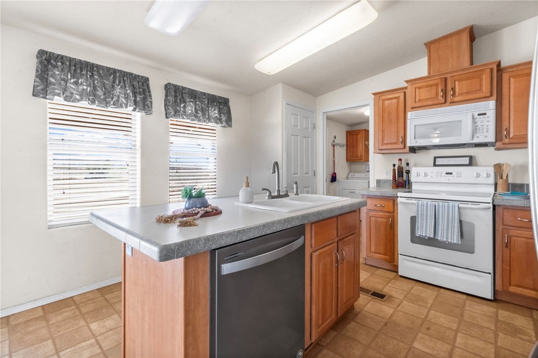 868 Colorado Road Golden Valley, AZ 86413 - Photo 24 of 56 Gallery Image 24
