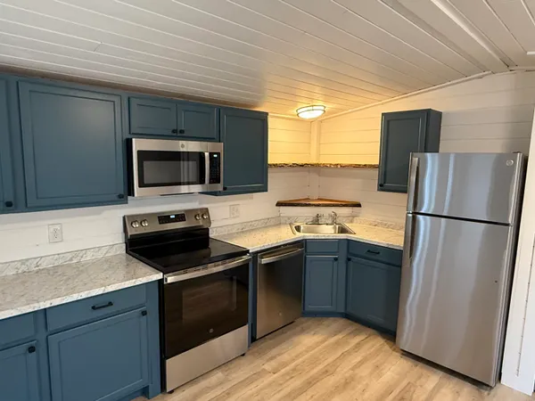 $180,500 | 21 Stetson Road East, Levant, ME 04456