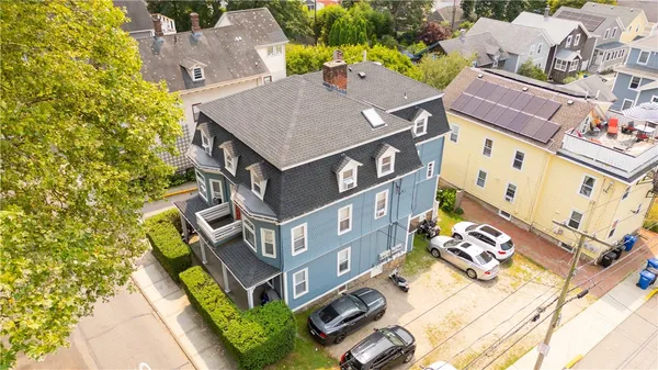 $2,800 | 501 Spring Street, Unit 1, Newport, RI 02840