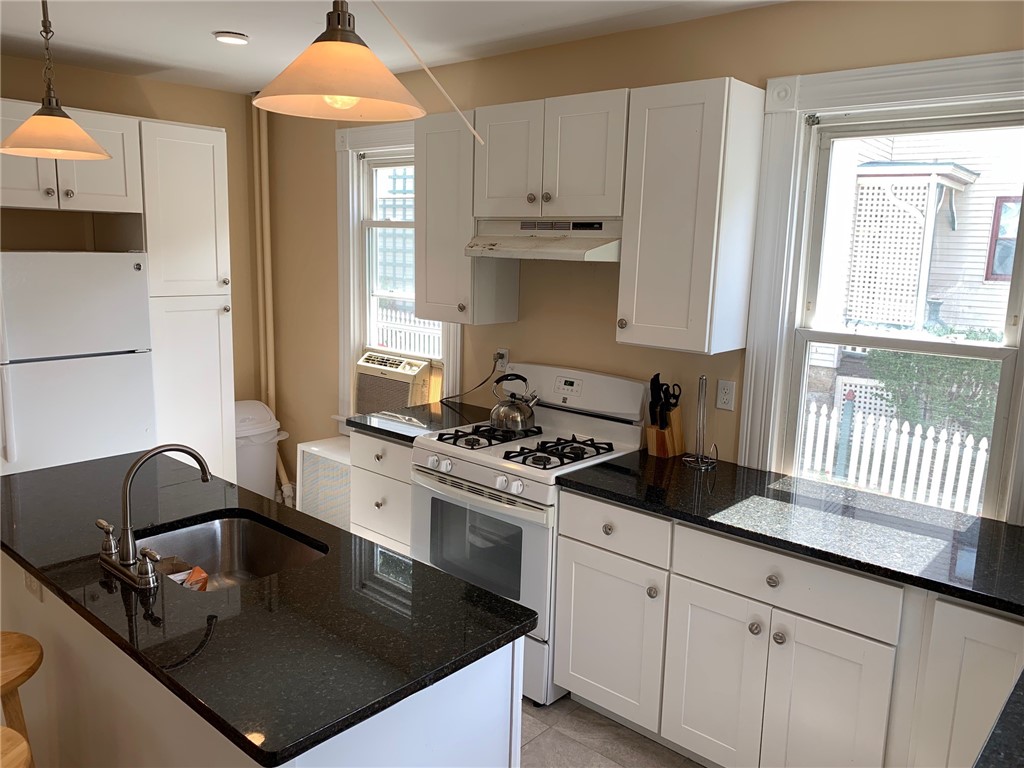 501 Spring Street, Unit 1 Newport, RI 02840 - Photo 2 of 29