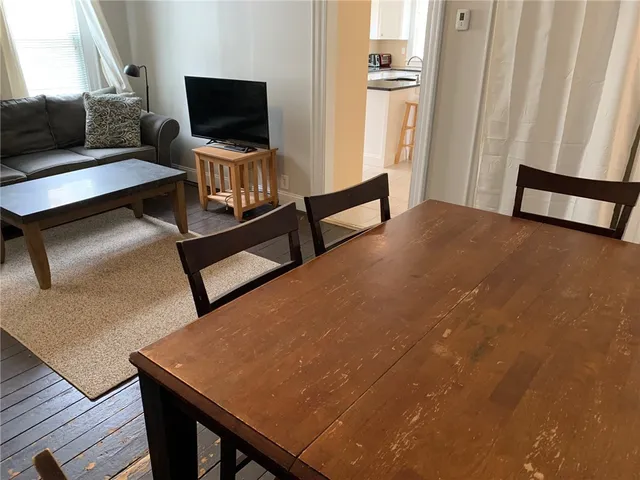 $3,000 | 501 Spring Street, Unit 1, Newport, RI 02840