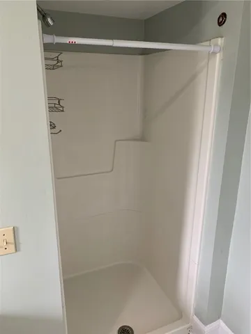 $3,000 | 501 Spring Street, Unit 1, Newport, RI 02840