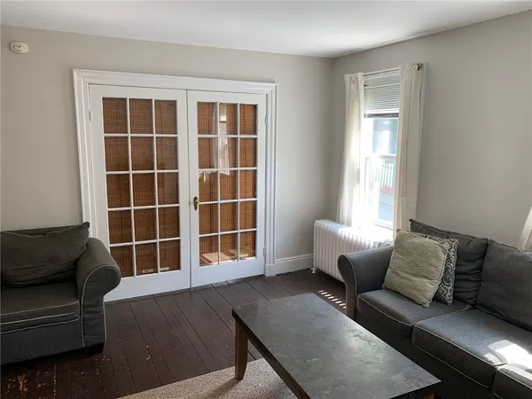 $2,800 | 501 Spring Street, Unit 1, Newport, RI 02840