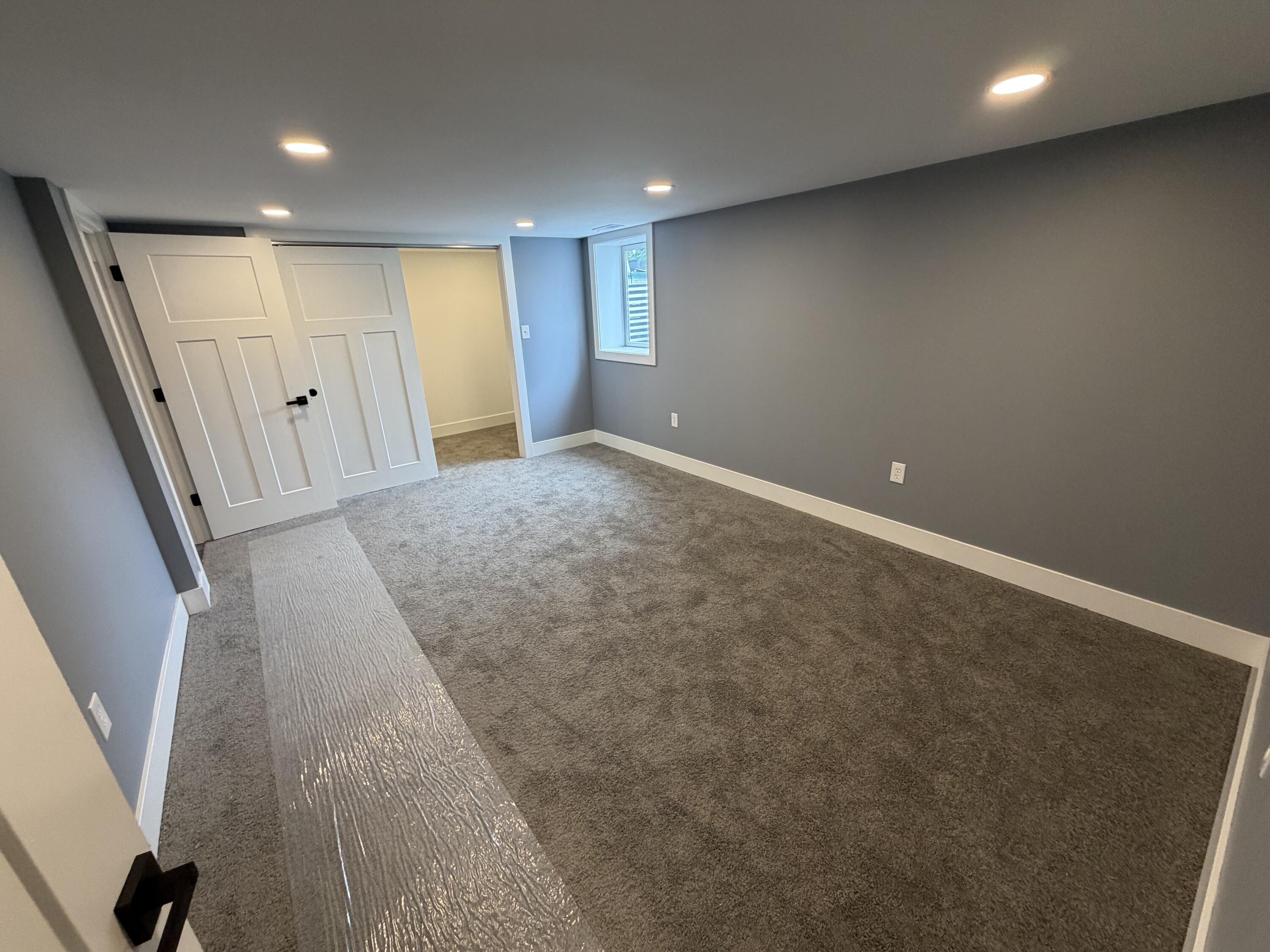 3941 Wirth Road Highland, IN 46322 - Photo 16 of 21 3000x2250