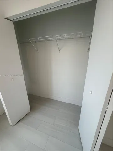 $2,400 | 909 East 24th Street, Unit 403, Hialeah, FL 33013