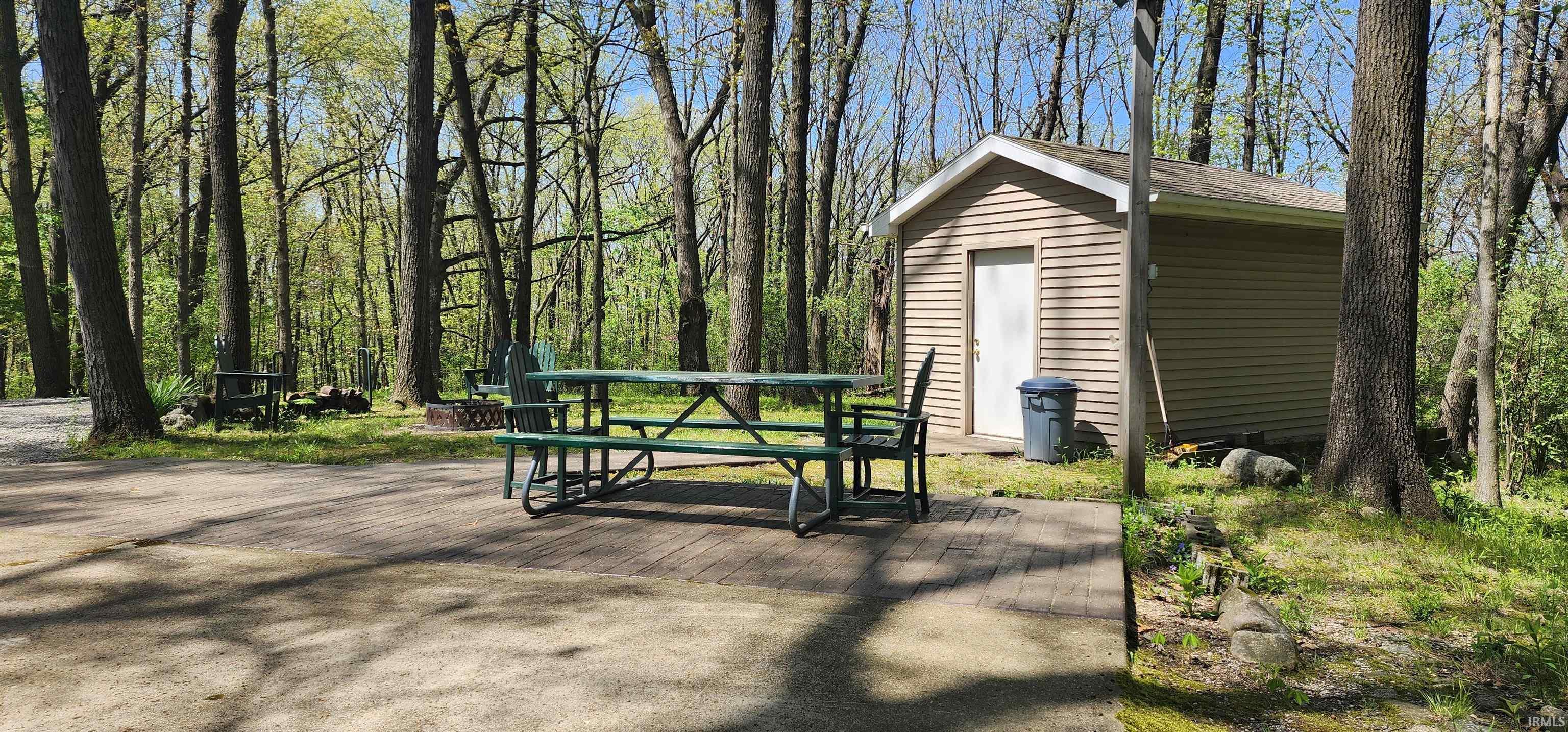 420 Timber Angola, IN 46703 - Photo 3 of 16 Gallery Image 3