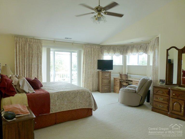 61090 Ladera Road Bend, OR 97702 - Photo 11 of 21 Additional Photo