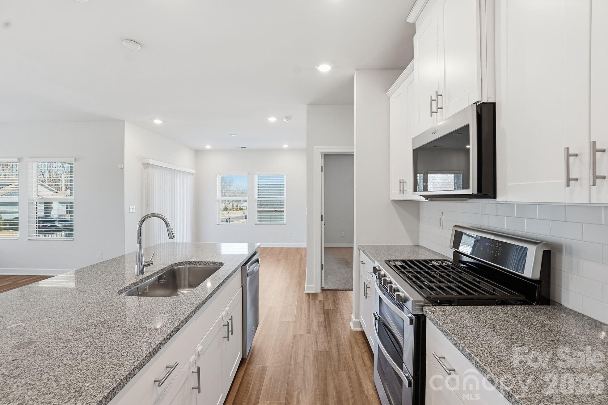 4526 Bright Road Charlotte, NC 28214 - Photo 12 of 47