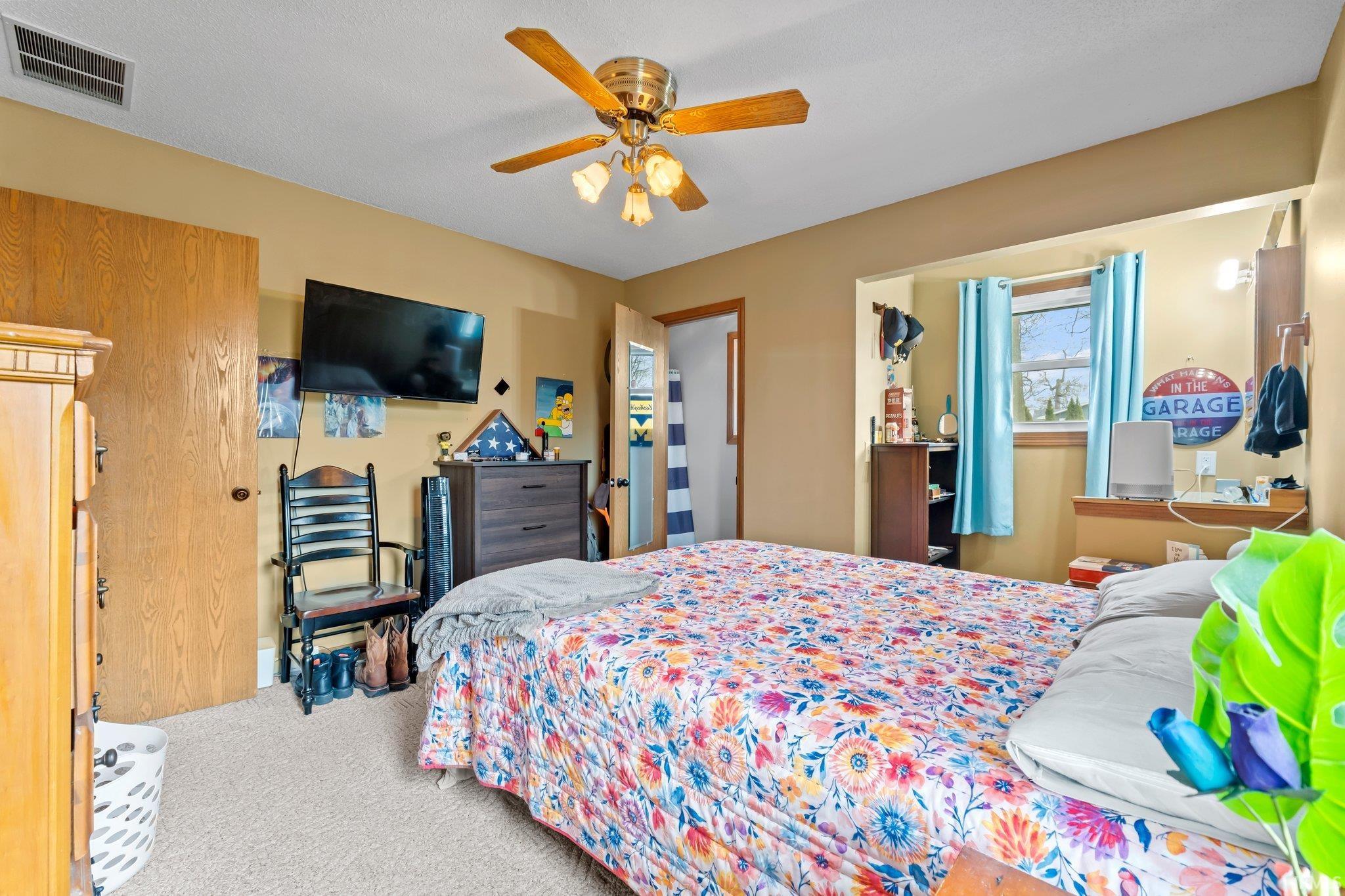 2014 South Blue Spruce Road Warsaw, IN 46580 - Photo 9 of 19 Gallery Image 9