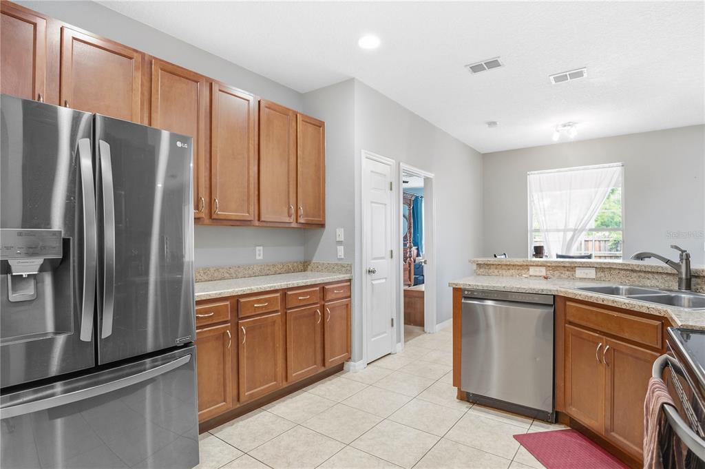 860 Hart Avenue Altamonte Springs, FL 32701 - Photo 9 of 35