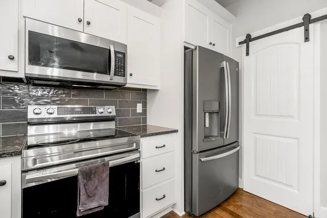 $485,000 | 457 Lilly Lane, Liberty, MO 64068