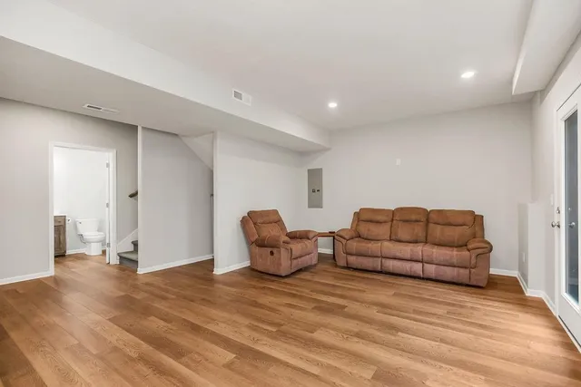 $485,000 | 457 Lilly Lane, Liberty, MO 64068