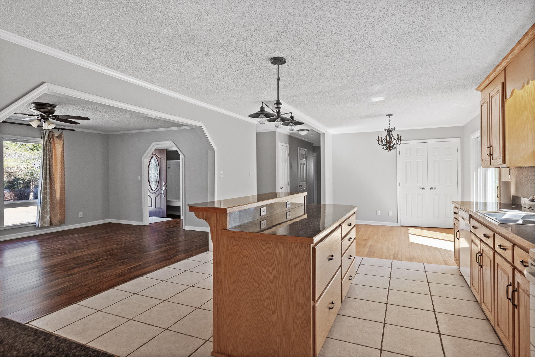 171 Simerly Creek Road Hampton, TN 37658 - Photo 12 of 32 18-web-or-mls-217A2034