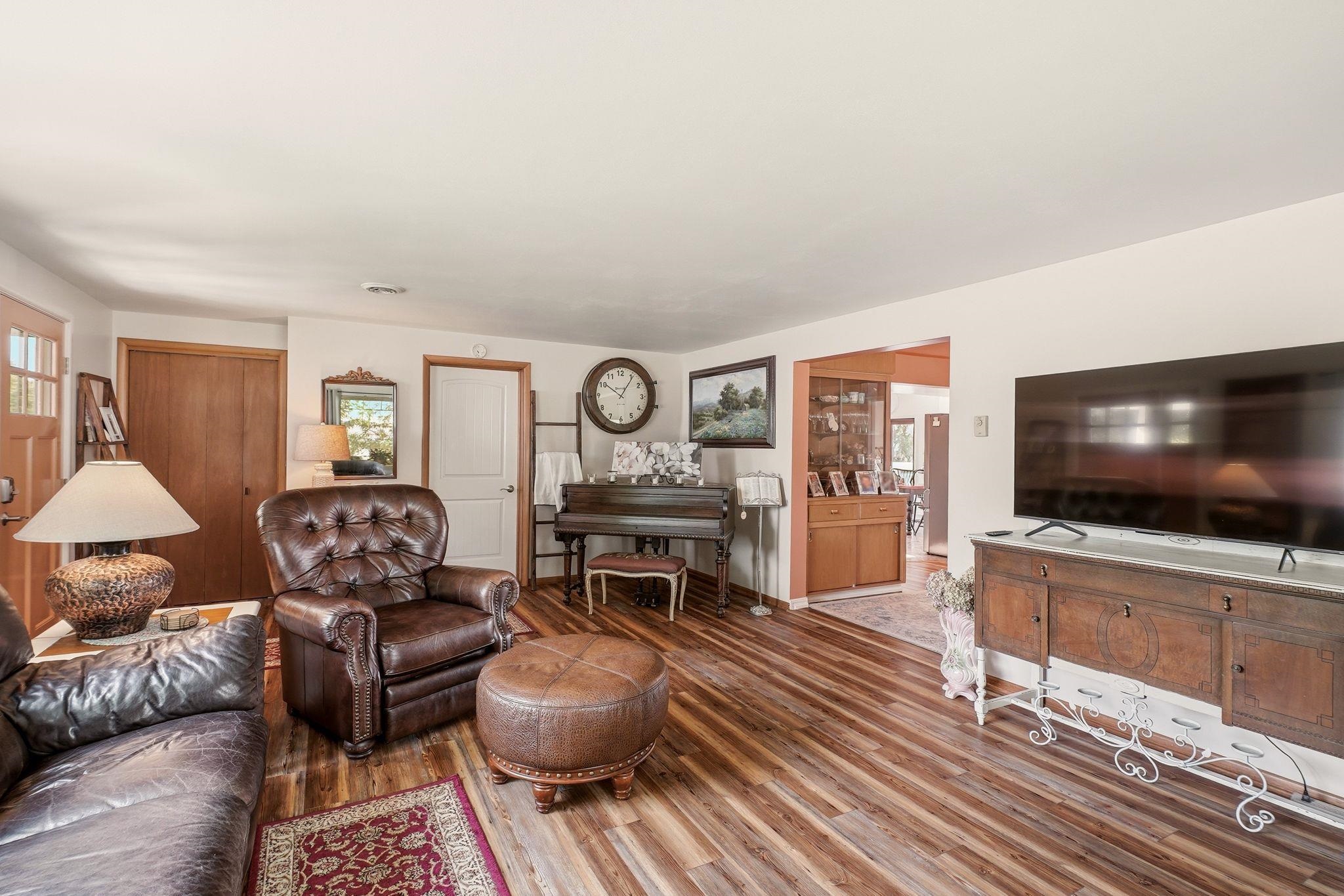 6354 Lancaster Road St. John, WA 99171 - Photo 7 of 48 Gallery Image 7