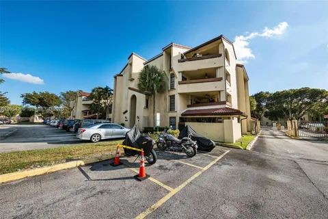 $300,000 | 8860 Southwest 123rd Court, Unit K207, Miami, FL 33186