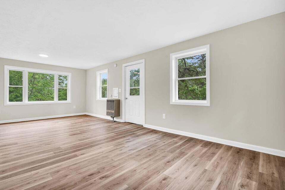 218 Lake Sherburne Road Waterboro, ME 04087 - Photo 11 of 23 20230619153631167306000000-o
