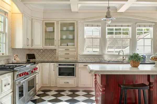 $2,710,000 | 705 Delaney Avenue, Orlando, FL 32801