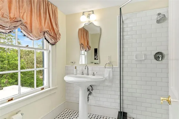 $2,710,000 | 705 Delaney Avenue, Orlando, FL 32801