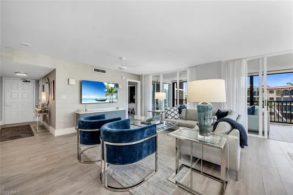 $1,190,000 | 6000 Pelican Bay Boulevard, Unit C202, Naples, FL 34108