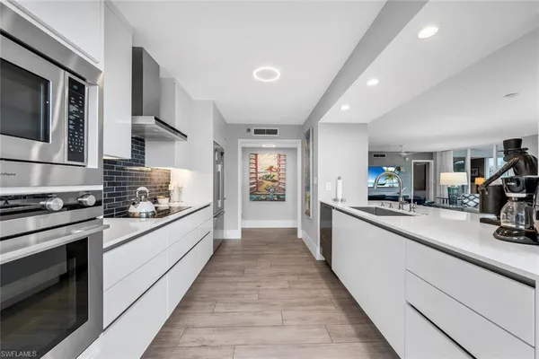 $1,190,000 | 6000 Pelican Bay Boulevard, Unit C202, Naples, FL 34108
