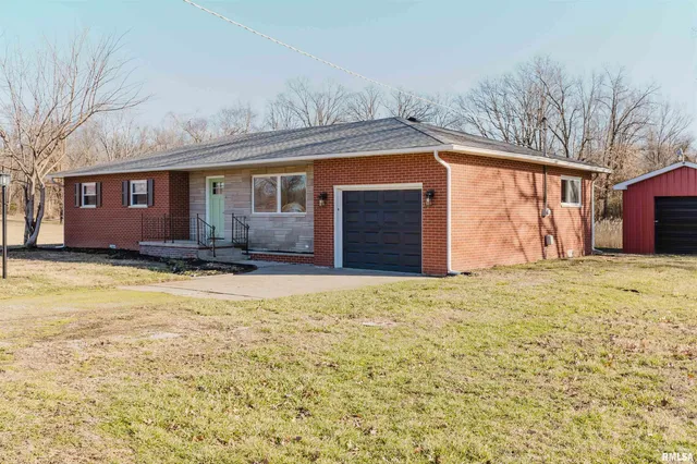 $224,900 | 17666 Highway 37, Johnston City, IL 62951