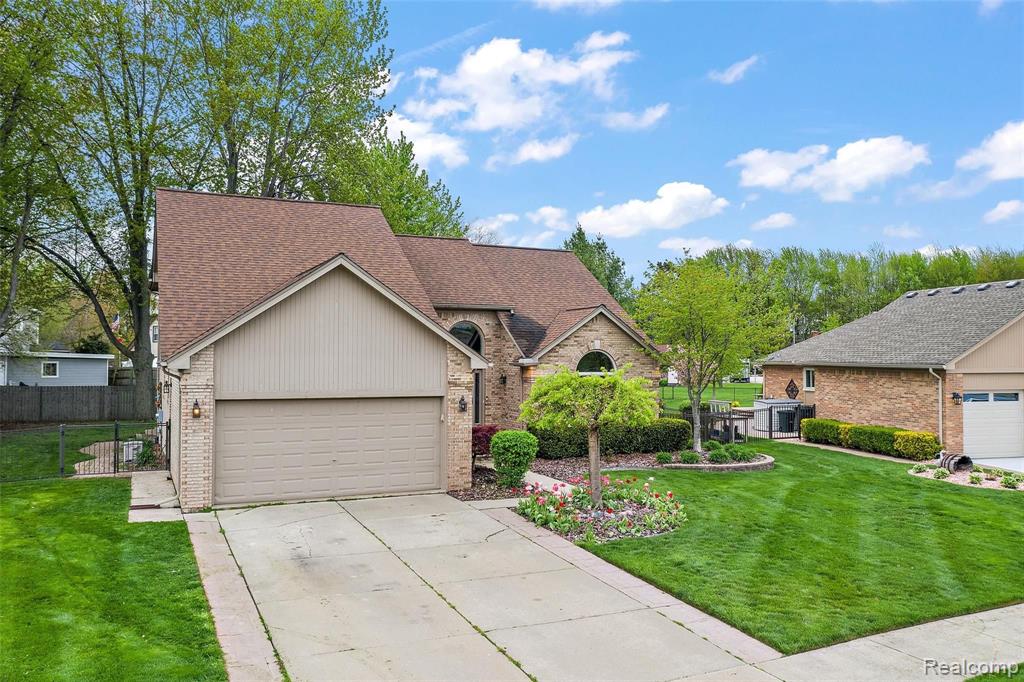 49205 Monte Road Chesterfield, MI 48047 - Photo 2 of 49